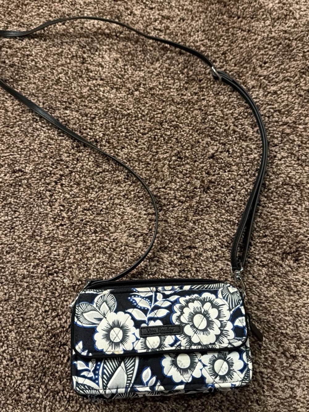 Floral Crossbody Wallet - Black & White